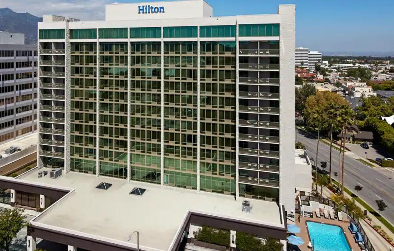 Отель Hilton Пасадина Экстерьер фото